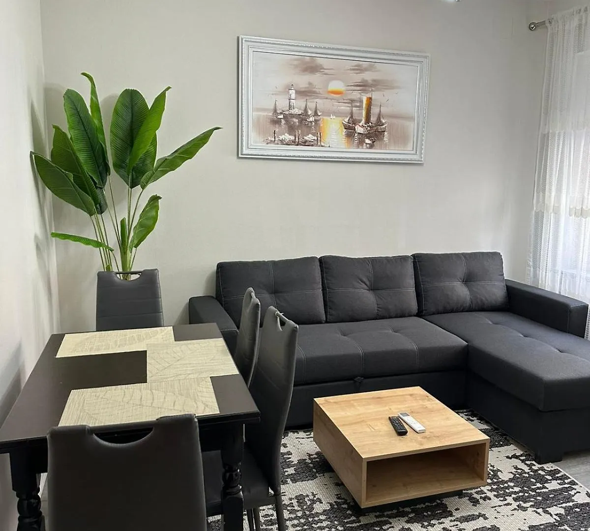 Just Renovated Apartment In The City Center location